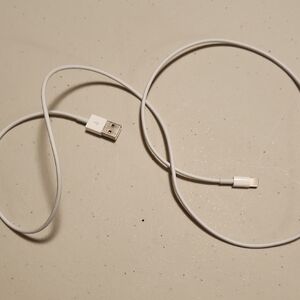 Apple usb cable for iPad and iPhone